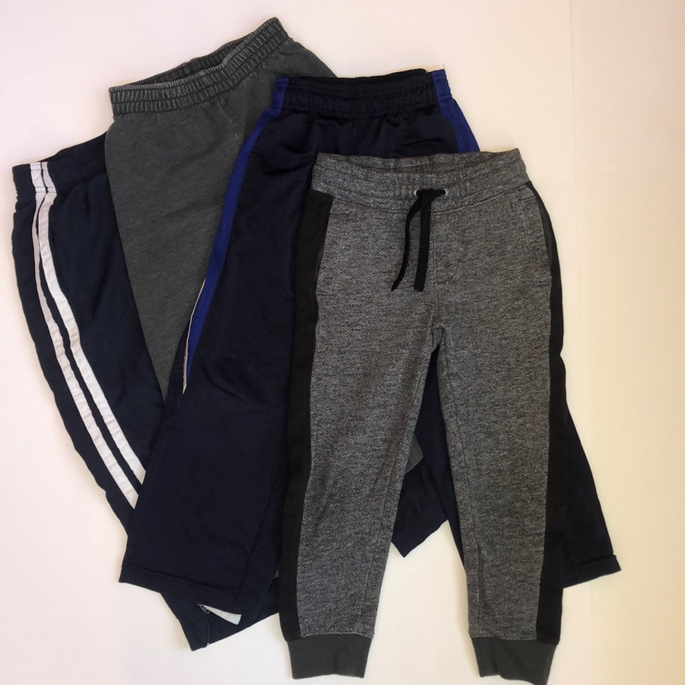 Boys sweatpants size XS 4/5
